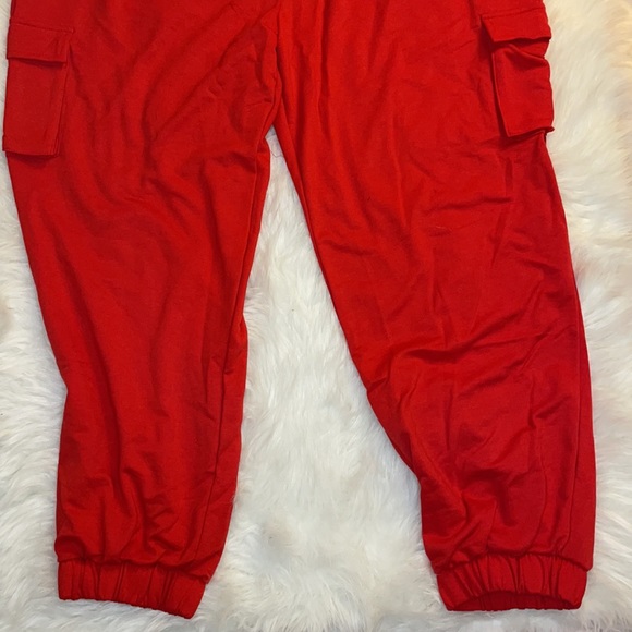 J. ELISE BOUTIQUE PLUS SIZE RED FITTED CARGO JOGGERS SWEATPANTS - Picture 9 of 13